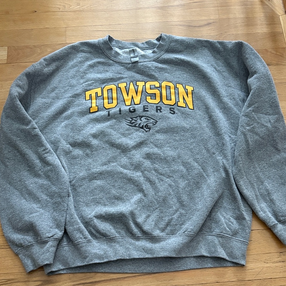 Towson Tigers Gray Sweatshirt